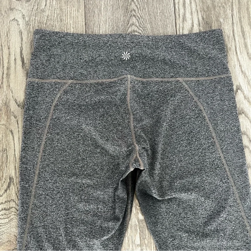 ATHLETA Salutation Heathered Charcoal Gray Crop Leggings 591375 Size L